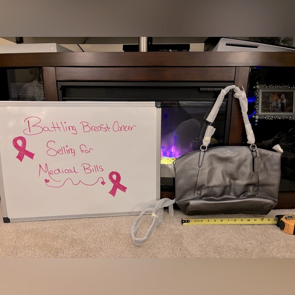 New Coach handbag! Silver/grey